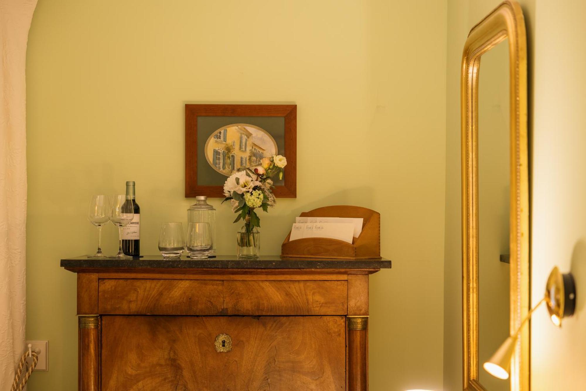 Hotel De Toiras Saint-Martin-de-Re Bilik gambar